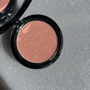MAC Cosmetics Sassed-Up Iridescent Powder LE NWOT